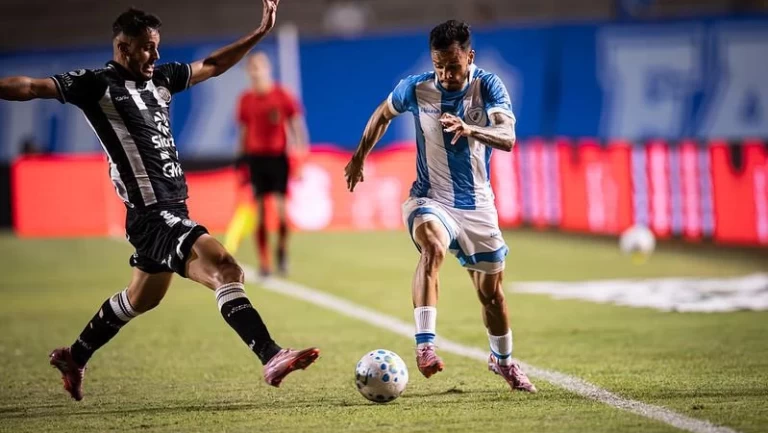 Vágner brilha no fim e Operário elimina o Londrina em noite dramática no Café